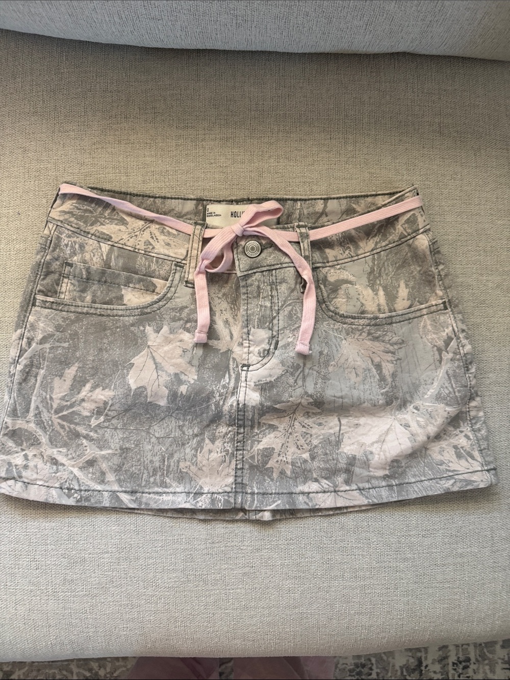 Hollister Low-Rise Pink Shoelace Camo Mini, Skirt, Size 25, Like New!